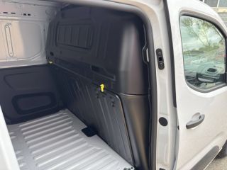 75010 : Hyundai Paris Nord - Goncourt Automobiles - FIAT DOBLO FOURGON  - DOBLO III - Blanc - Boîte manuelle - Diesel