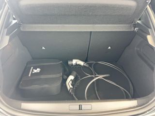 75010 : Hyundai Paris Nord - Goncourt Automobiles - PEUGEOT 208 ELECTRIQUE Active - 208 ELECTRIQUE II - Noir - Automate à fonct. Continu - Courant électrique