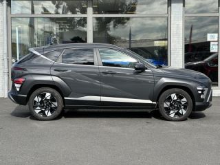 57200 : Hyundai Sarreguemines - Theobald Automobiles - HYUNDAI Kona - Kona - Ecotronic Gray perlé métallisé - Traction - Hybride : Essence/Electrique