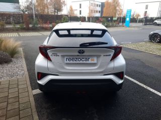 75010 : Hyundai Paris Nord - Goncourt Automobiles - TOYOTA C-HR HYBRIDE MC19 Dynamic - C-HR - BLANC - Automate à fonct. Continu - Essence / Courant électrique