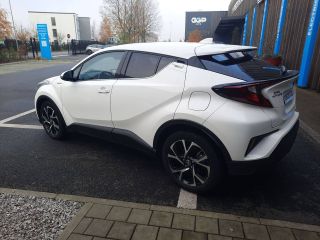 75010 : Hyundai Paris Nord - Goncourt Automobiles - TOYOTA C-HR HYBRIDE MC19 Dynamic - C-HR - BLANC - Automate à fonct. Continu - Essence / Courant électrique