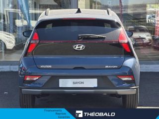 57200 : Hyundai Sarreguemines - Theobald Automobiles - HYUNDAI Bayon - Bayon - Vibrant Blue Métal - Traction - Essence