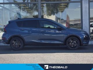 57200 : Hyundai Sarreguemines - Theobald Automobiles - HYUNDAI Bayon - Bayon - Vibrant Blue Métal - Traction - Essence