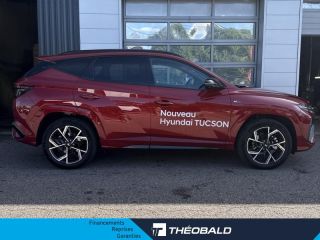 54520 : Hyundai Nancy - Théobald Automobiles - HYUNDAI Tucson - Tucson - Ultimate Red Métal - Traction - Hybride : Essence/Electrique