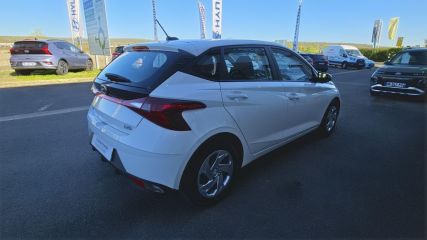 75010 : Hyundai Paris Nord - Goncourt Automobiles - HYUNDAI i20 Initia - i20 III - Blanc - Boîte manuelle - Essence sans plomb
