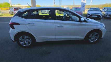 75010 : Hyundai Paris Nord - Goncourt Automobiles - HYUNDAI i20 Initia - i20 III - Blanc - Boîte manuelle - Essence sans plomb