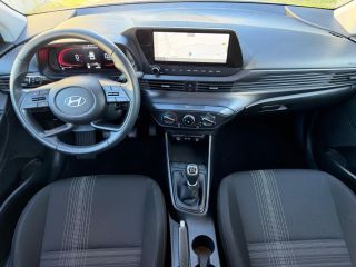 75010 : Hyundai Paris Nord - Goncourt Automobiles - HYUNDAI i20 Initia - i20 III - Gris - Boîte manuelle - Essence sans plomb