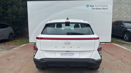 75010 : Hyundai Paris Nord - Goncourt Automobiles - HYUNDAI KONA Intuitive - KONA (02/2023) - BLANC - Automate sequentiel - Essence / Courant électrique