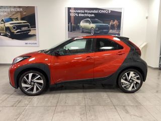 75010 : Hyundai Paris Nord - Goncourt Automobiles - TOYOTA AYGO X Air Limited - AYGO X - Rouge - Automate à fonct. Continu - Essence sans plomb