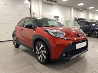 75010 : Hyundai Paris Nord - Goncourt Automobiles - TOYOTA AYGO X Air Limited - AYGO X - Rouge - Automate à fonct. Continu - Essence sans plomb