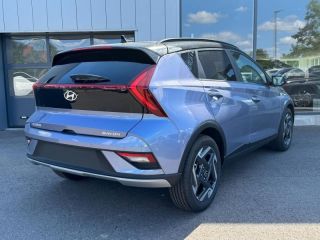 54520 : Hyundai Nancy - Théobald Automobiles - HYUNDAI Bayon - Bayon - Meta Blue Métal/Toit+rétros Black - Traction - Essence